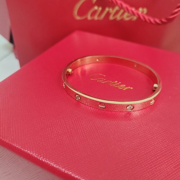 Cartier Wide Four-Diamond Classic Bracelet in Rose Gold - Picture 3 of 7